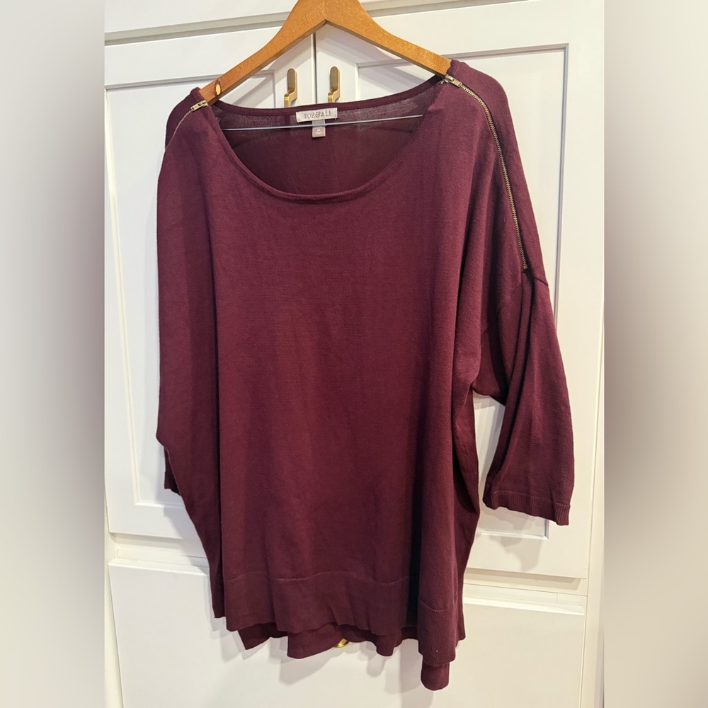 Roz & Ali size 3x burgundy lightweight sweater with neck zippers worn once